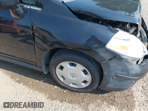 2008 Nissan Versa 1.8 S with VIN 3N1BC11E18L374733, listed as a IAAI auction lot 40022252 with 91,593 mi miles. Bid and sale history available at carsss.com. Image 17.