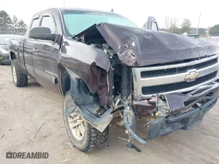 2009 Chevrolet Silverado 1500 LTZ with VIN 1GCEK39J09Z200009, listed as a IAAI auction lot 41414164 with 192,030 mi miles. Bid and sale history available at carsss.com. Image 6.