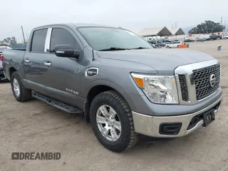 2017 Nissan Titan SV z VIN 1N6AA1EK0HN512712, wystawiony jako IAAI lot #42098890 z przebiegiem 67 401 mil mil oraz . Historia ofert i sprzedaży dostępna na DreamBid. Obrazek 1.