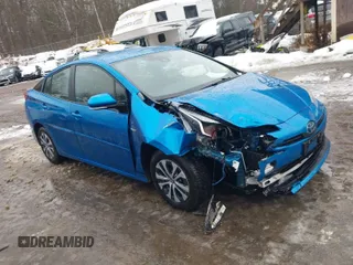 2019 Toyota Prius LE with VIN JTDL9RFU8K3011010, listed as a IAAI auction lot 41677863 with 42,781 mi miles and . Bid and sale history available at DreamBid. Image 1.