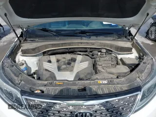 2015 Kia Sorento SX Limited with VIN 5XYKW4A73FG639051, listed as a IAAI auction lot 42106446 with 145,981 mi miles. Bid and sale history available at carsss.com. Image 10.
