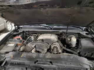 2009 GMC Yukon Denali z VIN 1GKFK03209J115789, wystawiony jako Copart lot #44224165 z przebiegiem 221 292 mil mil oraz Szkoda całkowita • Salvage title. Historia ofert i sprzedaży dostępna na DreamBid. Obrazek 12.