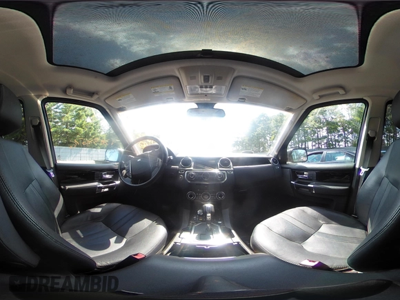 2013 Land Rover LR4 HSE z VIN SALAG2D45DA670046, wystawiony jako IAAI lot #42838676 z przebiegiem 137 998 mil mil oraz . Historia ofert i sprzedaży dostępna na DreamBid. Obrazek 18.
