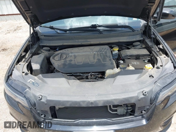 2019 Jeep Cherokee Latitude Plus with VIN 1C4PJLLX9KD333220, listed as a IAAI auction lot 42512218 with 81,064 mi miles and . Bid and sale history available at DreamBid. Image 10.