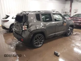 2021 Jeep Renegade Latitude with VIN ZACNJDBB1MPM71726, listed as a IAAI auction lot 41607723 with 30,655 mi miles. Bid and sale history available at carsss.com. Image 4.