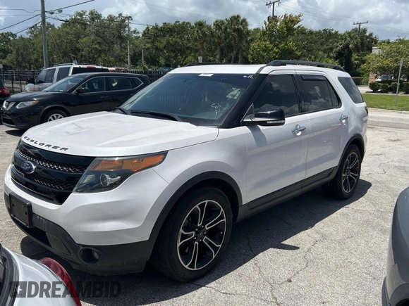2014 Ford Explorer Sport with VIN 1FM5K8GT9EGC55433, listed as a Copart auction lot 61199495 with 96,843 mi miles and Clean title. Bid and sale history available at DreamBid. Image 2.