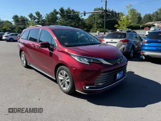 2022 Toyota Sienna Limited with VIN 5TDZSKFC9NS062998, listed as a Copart auction lot 66395775 with 132,154 mi miles and Clean title. Bid and sale history available at DreamBid. Image 1.