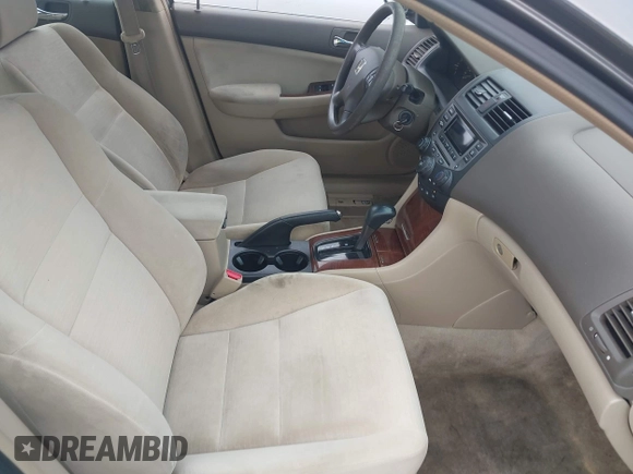 2007 Honda Accord EX с VIN 1HGCM56707A064838, выставлен на аукционе IAAI как лот 42240861 с пробегом 134 933 миль миль и . История ставок и продаж доступна на DreamBid. Изображение 5.