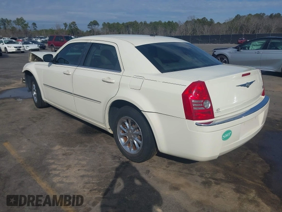 2008 Chrysler 300 Limited with VIN 2C3KA33G98H172006, listed as a IAAI auction lot 41445953 with 183,451 mi miles and . Bid and sale history available at DreamBid. Image 3.
