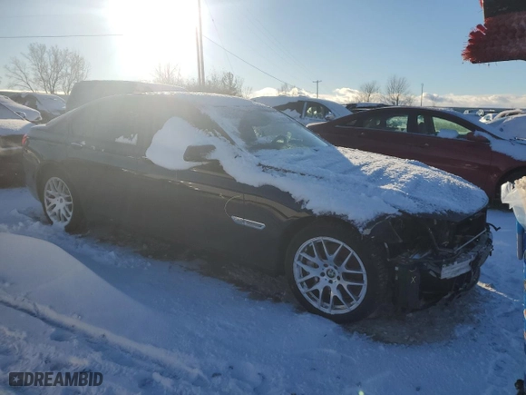 2012 BMW 7 Series 750i xDrive with VIN WBAKC6C57CDX99652, listed as a Copart auction lot 83022784 with 112,841 mi miles and Clean Title. Bid and sale history available at carsss.com. Image 4.