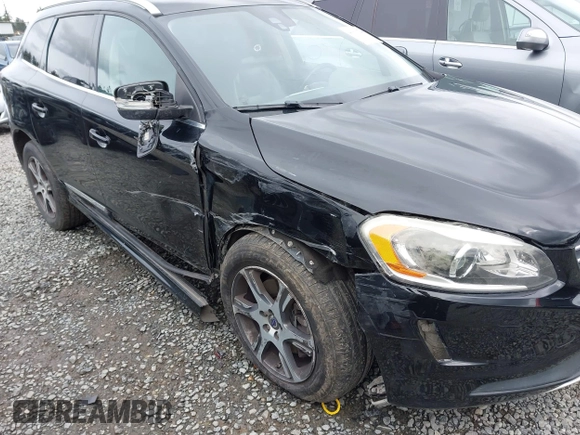 2014 Volvo XC60 R-Design Premier Plus z VIN YV4902DZ7E2553989, wystawiony jako IAAI lot #41919724 z przebiegiem 145 952 mil mil oraz . Historia ofert i sprzedaży dostępna na DreamBid. Obrazek 6.