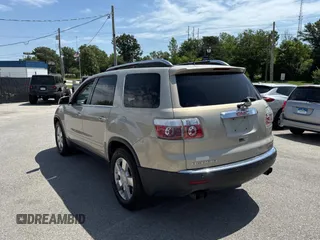 2007 GMC Acadia SLT с VIN 1GKEV33727J153571, выставлен на аукционе Copart как лот 62330495 с пробегом 140 868 миль миль и Чистый • Clean title. История ставок и продаж доступна на DreamBid. Изображение 3.