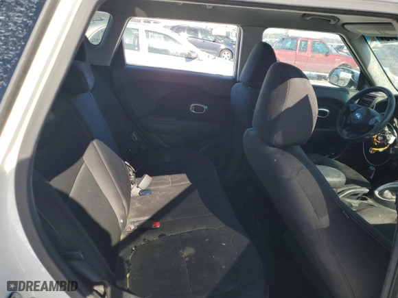 2015 Kia Soul with VIN KNDJN2A20F7139403, listed as a Copart auction lot 46353645 with 0 mi miles and Salvage Title. Bid and sale history available at carsss.com. Image 10.