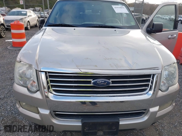 2007 Ford Explorer XLT with VIN 1FMEU73E97UB44364, listed as a IAAI auction lot 41939059 with 193,812 mi miles. Bid and sale history available at carsss.com. Image 6.