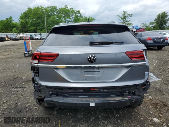 2021 Volkswagen Atlas SE with VIN 1V2LC2CAXMC208572, listed as a Copart auction lot 57548694 with 39,183 mi miles and Salvage title. Bid and sale history available at DreamBid. Image 6.