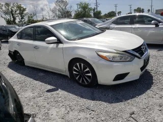 2016 Nissan Altima 2.5 SL with VIN 1N4AL3AP2GC165295, listed as a Copart auction lot 52247795 with 145,935 mi miles and Salvage Title. Bid and sale history available at carsss.com. Image 4.