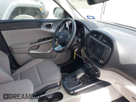 2023 Kia Soul LX with VIN KNDJ23AU4P7207428, listed as a IAAI auction lot 41848702 with 18,413 mi miles and . Bid and sale history available at DreamBid. Image 5.