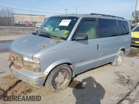 2000 GMC Safari Passenger with VIN 1GKDM19W4YB507054, listed as a IAAI auction lot 41101676 with 1 mi miles. Bid and sale history available at carsss.com. Image 18.