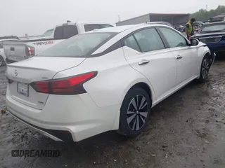 2019 Nissan Altima SL with VIN 1N4BL4EW3KN312958, listed as a IAAI auction lot 41958014 with 50,983 mi miles and . Bid and sale history available at carsss.com. Image 4.