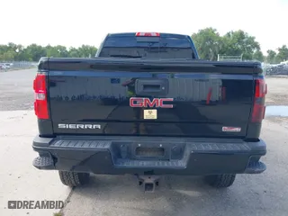 2015 GMC Sierra 2500HD SLT with VIN 1GT12ZE87FF552599, listed as a IAAI auction lot 40054977 with 146,190 mi miles. Bid and sale history available at carsss.com. Image 15.