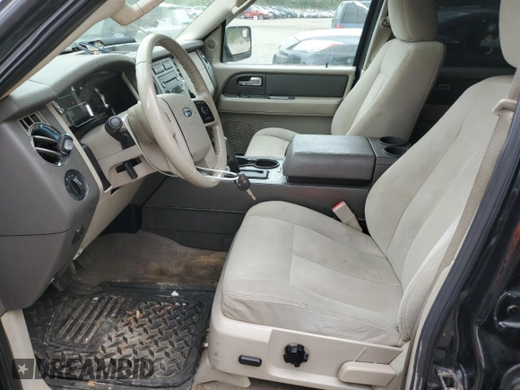 2012 Ford Expedition XLT z VIN 1FMJU1J57CEF26900, wystawiony jako Copart lot #58076865 z przebiegiem 173 920 mil mil oraz Czysty tytuł • Clean title. Historia ofert i sprzedaży dostępna na DreamBid. Obrazek 7.