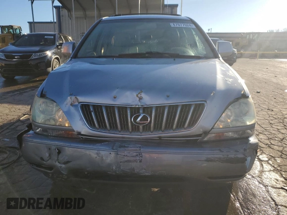 2002 Lexus RX 300 with VIN JTJHF10U920290104, listed as a Copart auction lot 87077024 with 182,359 mi miles and Salvage Title. Bid and sale history available at carsss.com. Image 5.