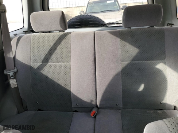 2005 Suzuki Grand Vitara LX with VIN JS3TD62V054100694, listed as a Copart auction lot 44498725 with 171,218 mi miles and Non Repairable. Bid and sale history available at carsss.com. Image 10.