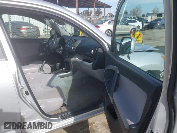 2007 Toyota RAV4 Limited with VIN JTMZK34V075006774, listed as a IAAI auction lot 41619621 with 146,431 mi miles. Bid and sale history available at carsss.com. Image 5.