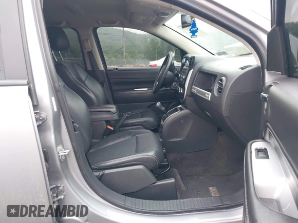 2017 Jeep Compass High Altitude with VIN 1C4NJDEB4HD162271, listed as a IAAI auction lot 42468313 with 132,459 mi miles and . Bid and sale history available at DreamBid. Image 5.