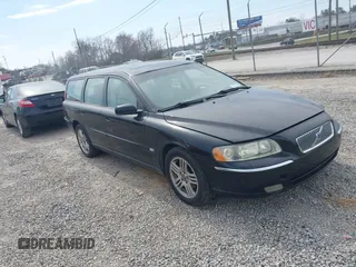 2006 Volvo V70 2.5L Turbo with VIN YV1SW592262531796, listed as a IAAI auction lot 41763868 with 143,900 mi miles. Bid and sale history available at carsss.com. Image 1.