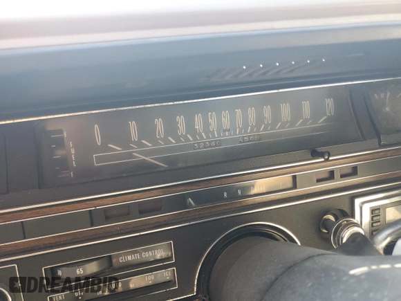 1969 Cadillac Brougham z VIN P9173311, wystawiony jako Copart lot #77826624 z przebiegiem 32 340 mil mil oraz Szkody całkowita. Historia ofert i sprzedaży dostępna na DreamBid. Obrazek 9.