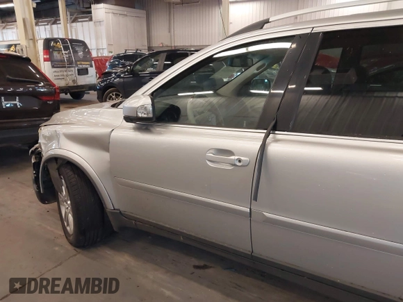 2007 Volvo XC90 V8 with VIN YV4CZ852871404564, listed as a IAAI auction lot 41429219 with 152,512 mi miles. Bid and sale history available at carsss.com. Image 6.