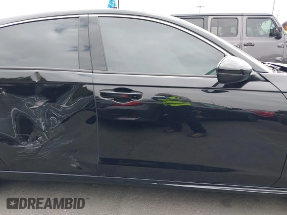 2025 Honda Accord Touring with VIN 1HGCY2F82SA033286, listed as a IAAI auction lot 42110972 with 773 mi miles and . Bid and sale history available at DreamBid. Image 13.