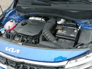 2023 Kia Seltos Nightfall z VIN KNDEUCA22P7445305, wystawiony jako IAAI lot #41811501 z przebiegiem 13 651 mil mil oraz . Historia ofert i sprzedaży dostępna na DreamBid. Obrazek 19.
