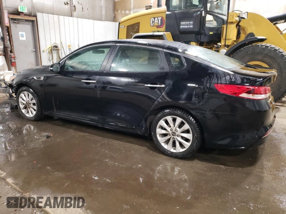 2018 Kia Optima LX с VIN 5XXGT4L33JG268768, выставлен на аукционе Copart как лот 53918815 с пробегом 61 206 миль миль и Списание • Salvage title. История ставок и продаж доступна на DreamBid. Изображение 2.