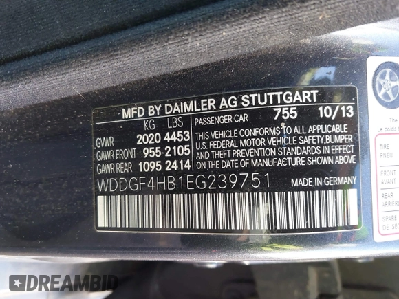 2014 Mercedes-Benz C-Class C 250 Sport with VIN WDDGF4HB1EG239751, listed as a IAAI auction lot 39149563 with 103,454 mi miles. Bid and sale history available at carsss.com. Image 9.
