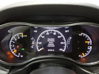 2019 Jeep Grand Cherokee Altitude with VIN 1C4RJFAG3KC563824, listed as a Copart auction lot 59695135 with 60,102 mi miles and Clean title. Bid and sale history available at DreamBid. Image 9.