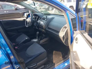 2007 Honda Fit Sport z VIN JHMGD38637S015957, wystawiony jako IAAI lot #42284728 z przebiegiem 176 383 mil mil oraz . Historia ofert i sprzedaży dostępna na DreamBid. Obrazek 5.