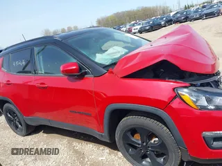 2019 Jeep Compass Altitude z VIN 3C4NJDBB3KT806607, wystawiony jako IAAI lot #41402626 z przebiegiem Nie podano mil oraz . Historia ofert i sprzedaży dostępna na DreamBid. Obrazek 13.