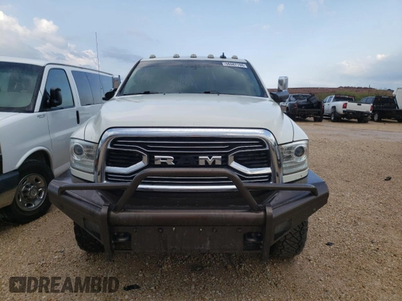 2018 Ram 3500 Laramie Longhorn z VIN 3C63RRKL7JG354150, wystawiony jako Copart lot #56087194 z przebiegiem 109 170 mil mil oraz Czysty tytuł • Clean title. Historia ofert i sprzedaży dostępna na DreamBid. Obrazek 5.