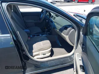 2010 Ford Fusion Hybrid with VIN 3FADP0L36AR355961, listed as a IAAI auction lot 42217637 with 256,817 mi miles and . Bid and sale history available at DreamBid. Image 5.