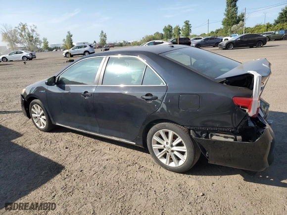 2014 Toyota Camry Hybrid LE with VIN 4T1BD1FK7EU137539, listed as a Copart auction lot 70744424 with 152,831 mi miles and Clean Title. Bid and sale history available at carsss.com. Image 2.