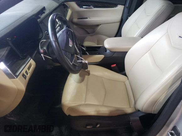 2019 Cadillac XT5 FWD with VIN 1GYKNARS1KZ231504, listed as a Copart auction lot 51952355 with 54,243 mi miles and Salvage title. Bid and sale history available at DreamBid. Image 7.