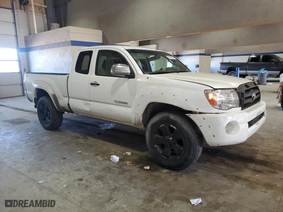 2006 Toyota Tacoma with VIN 5TEUX42N66Z193678, listed as a Copart auction lot 52045835 with 289,029 mi miles and Clean Title. Bid and sale history available at carsss.com. Image 4.