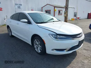 2015 Chrysler 200 Limited z VIN 1C3CCCAB4FN746280, wystawiony jako IAAI lot #42521951 z przebiegiem 156 794 mil mil oraz . Historia ofert i sprzedaży dostępna na DreamBid. Obrazek 1.