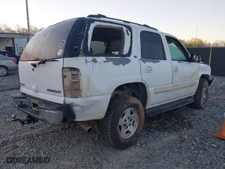 2005 Chevrolet Tahoe LT with VIN 1GNEC13T05J219574, listed as a IAAI auction lot 41828368 with 208,408 mi miles. Bid and sale history available at carsss.com. Image 4.