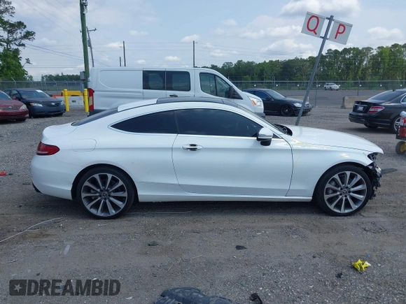 2018 Mercedes-Benz C 300 with VIN WDDWJ4JB1JF629561, listed as a IAAI auction lot 42190511 with 119,514 mi miles and . Bid and sale history available at DreamBid. Image 13.