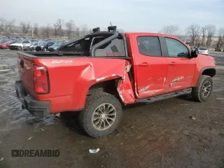 2018 Chevrolet Colorado 4WD ZR2 with VIN 1GCGTEEN8J1102830, listed as a Copart auction lot 46324645 with 83,874 mi miles and Salvage Title. Bid and sale history available at carsss.com. Image 3.