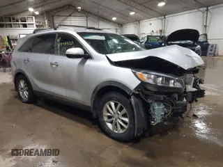 2017 Kia Sorento LX with VIN 5XYPGDA31HG323621, listed as a IAAI auction lot 41548520 with 96,692 mi miles. Bid and sale history available at carsss.com. Image 1.