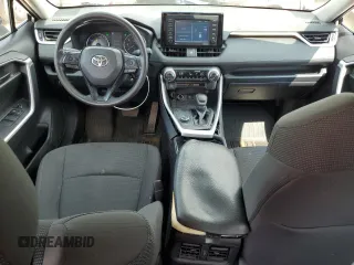 2021 Toyota RAV4 Hybrid LE z VIN 4T3L6RFV4MU006324, wystawiony jako Copart lot #60919575 z przebiegiem 139 856 mil mil oraz Szkoda całkowita • Salvage title. Historia ofert i sprzedaży dostępna na DreamBid. Obrazek 8.